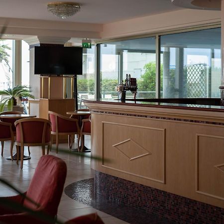 Hotel Mondial Bellaria-Igea Marina Esterno foto