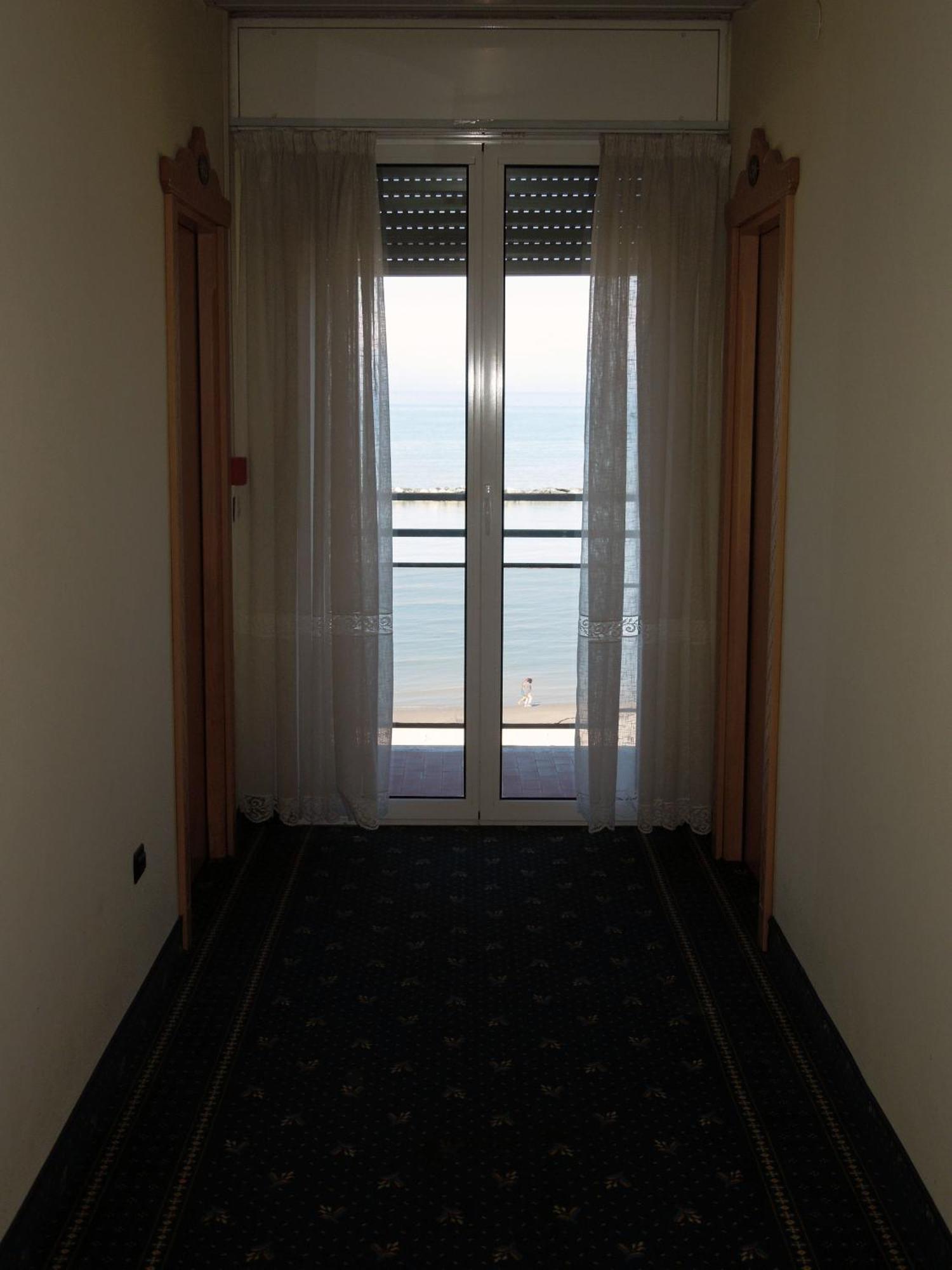 Hotel Mondial Bellaria-Igea Marina Esterno foto