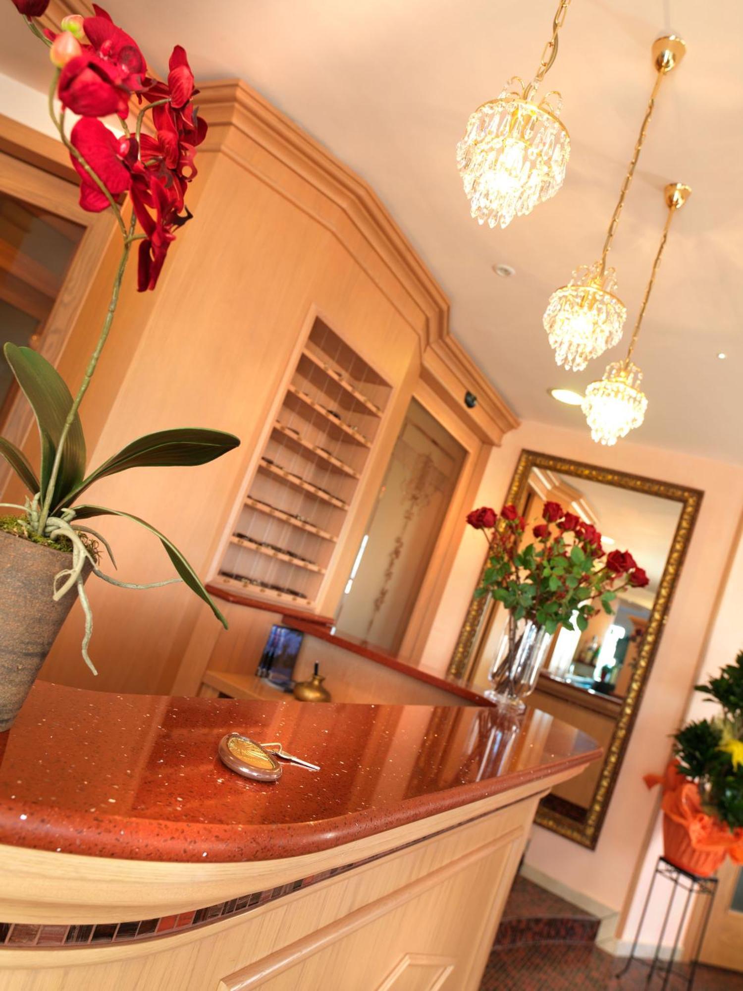 Hotel Mondial Bellaria-Igea Marina Esterno foto