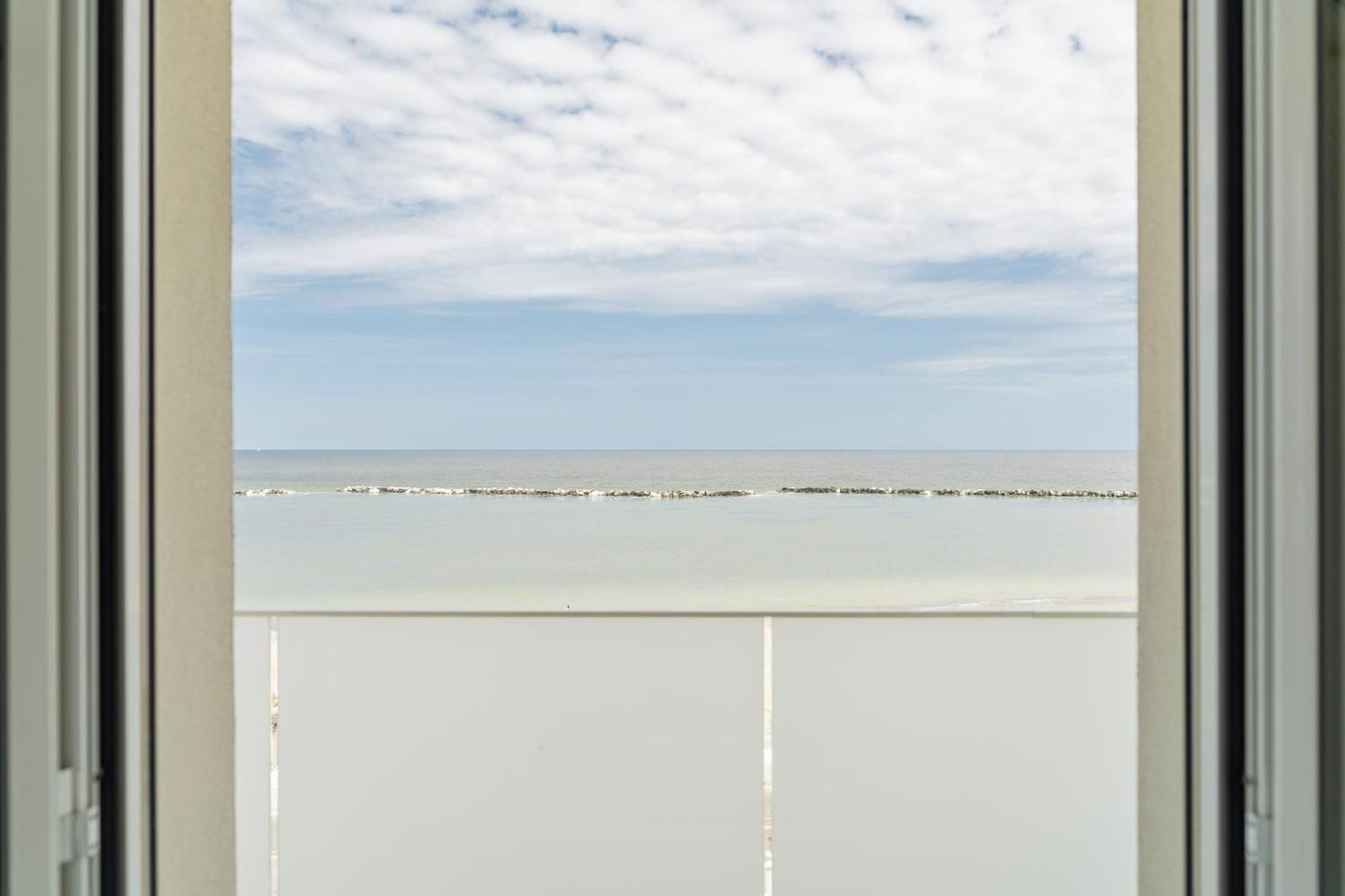 Hotel Mondial Bellaria-Igea Marina Esterno foto