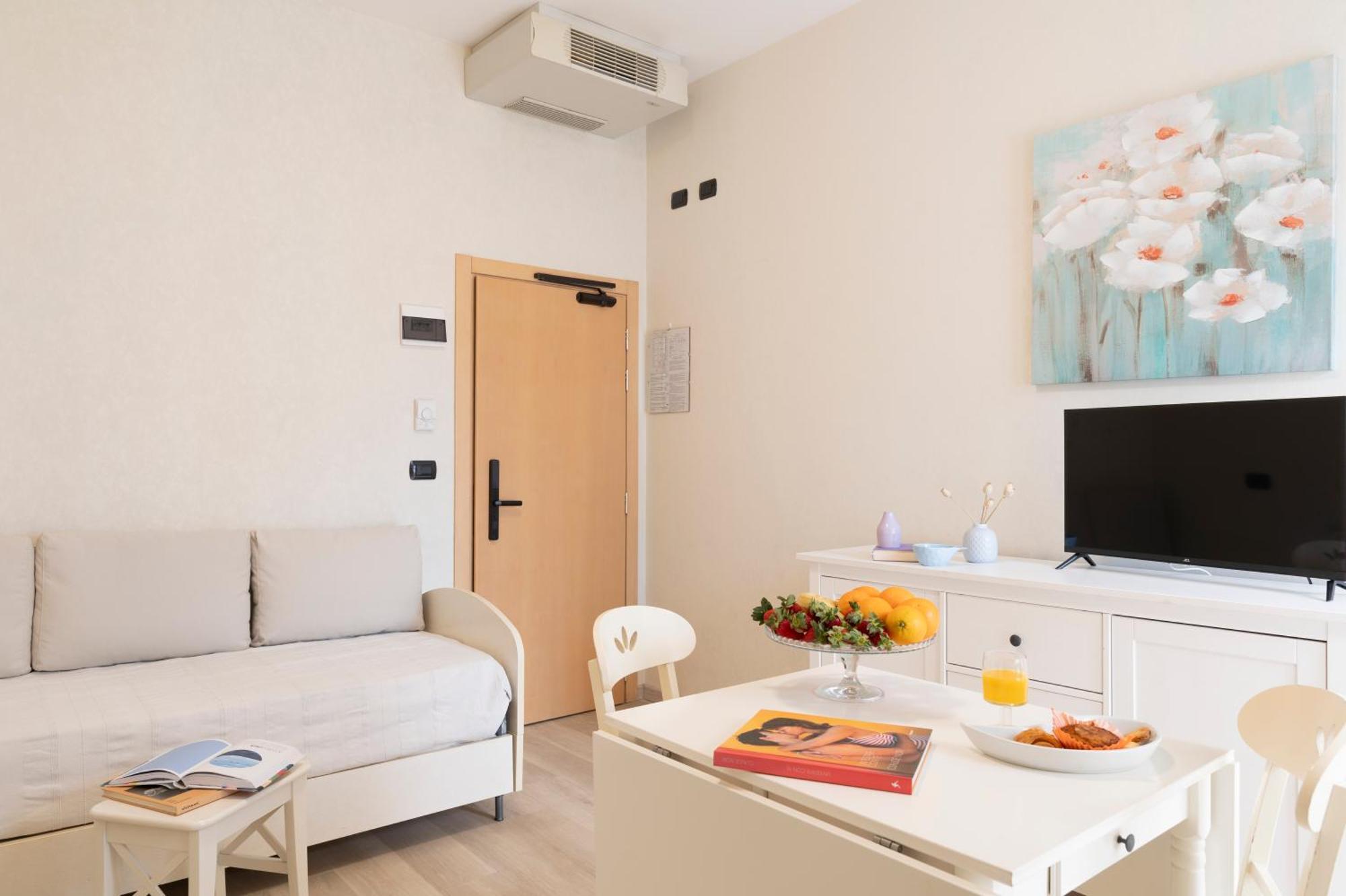 Hotel Mondial Bellaria-Igea Marina Esterno foto